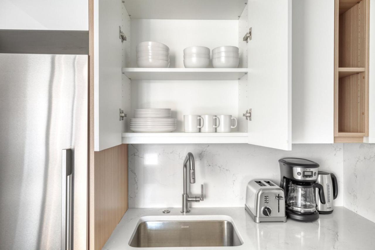 Uws 1br W Wd Nr Lincoln Center Nyc-880 New York