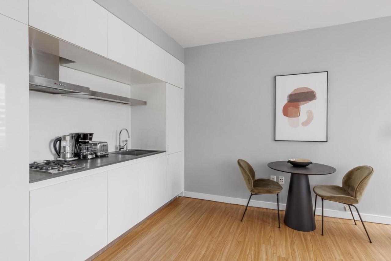 Appartement Midtown 1br W Doorman Gym Wd Nr Rock Center Nyc-1128 *