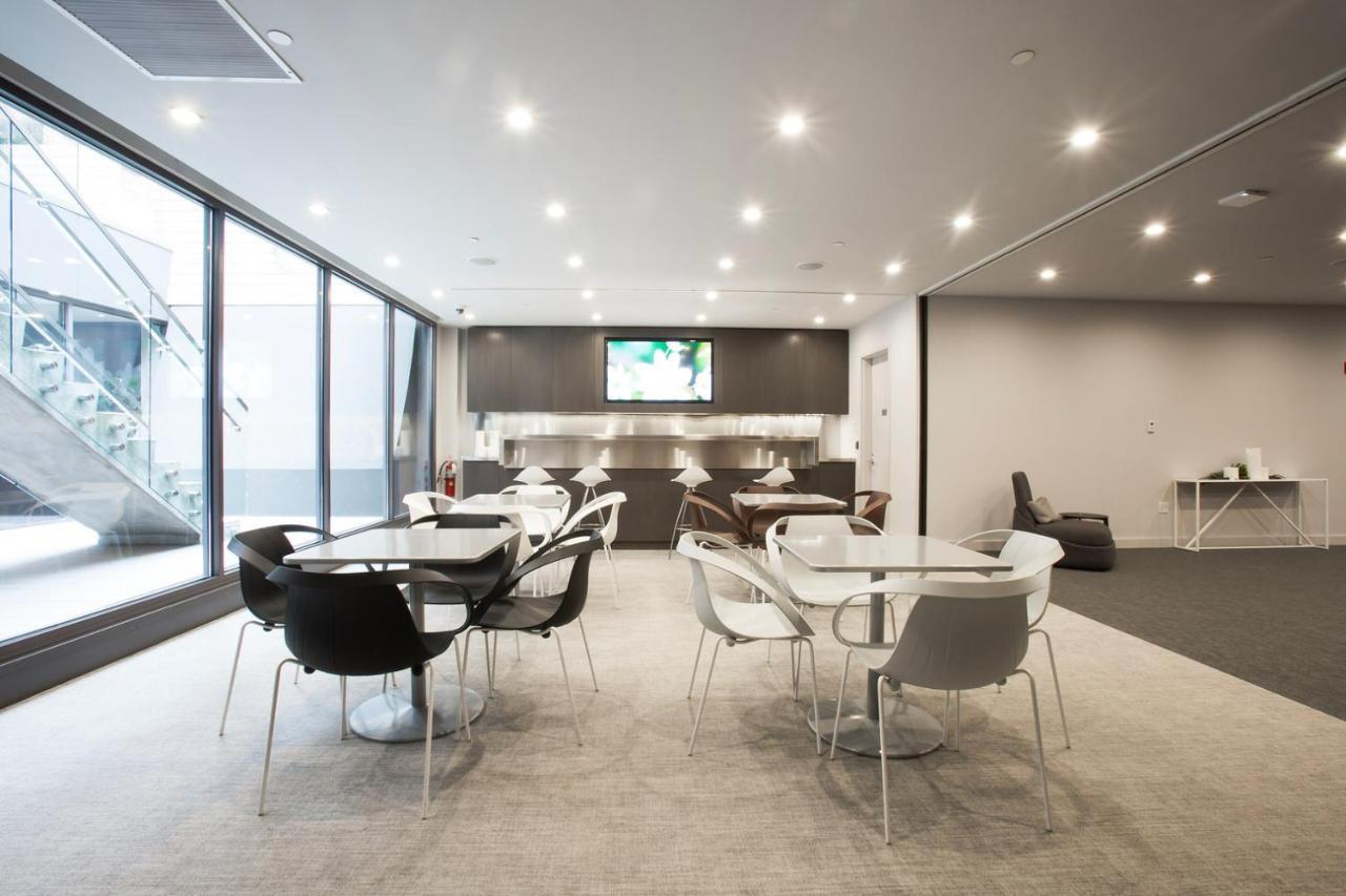 Chelsea 1br W Balcony Doorman Gym Nyc-158 Appartement New York