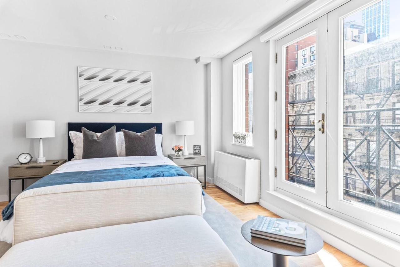 Modern Studio With Charming Juliet Balcony In Upper East Side Hébergement de vacances