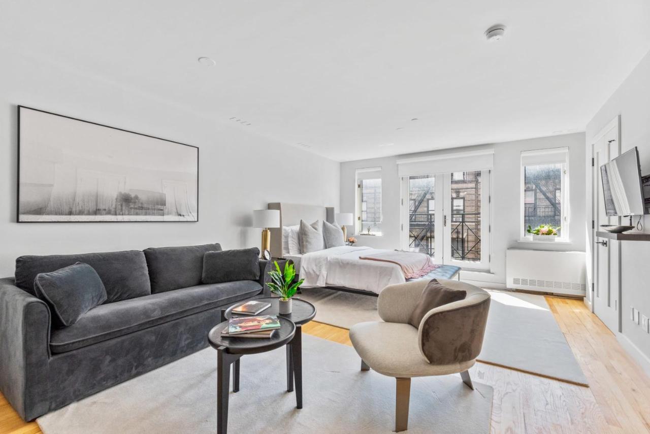 Luxe Studio Ste In Upper East Side With Charming Juliet Balcony Vakantiehuis