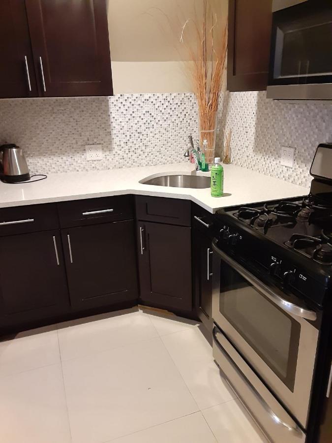 Comfortable And Neat 2 Bdr In Brooklyn Appartement *