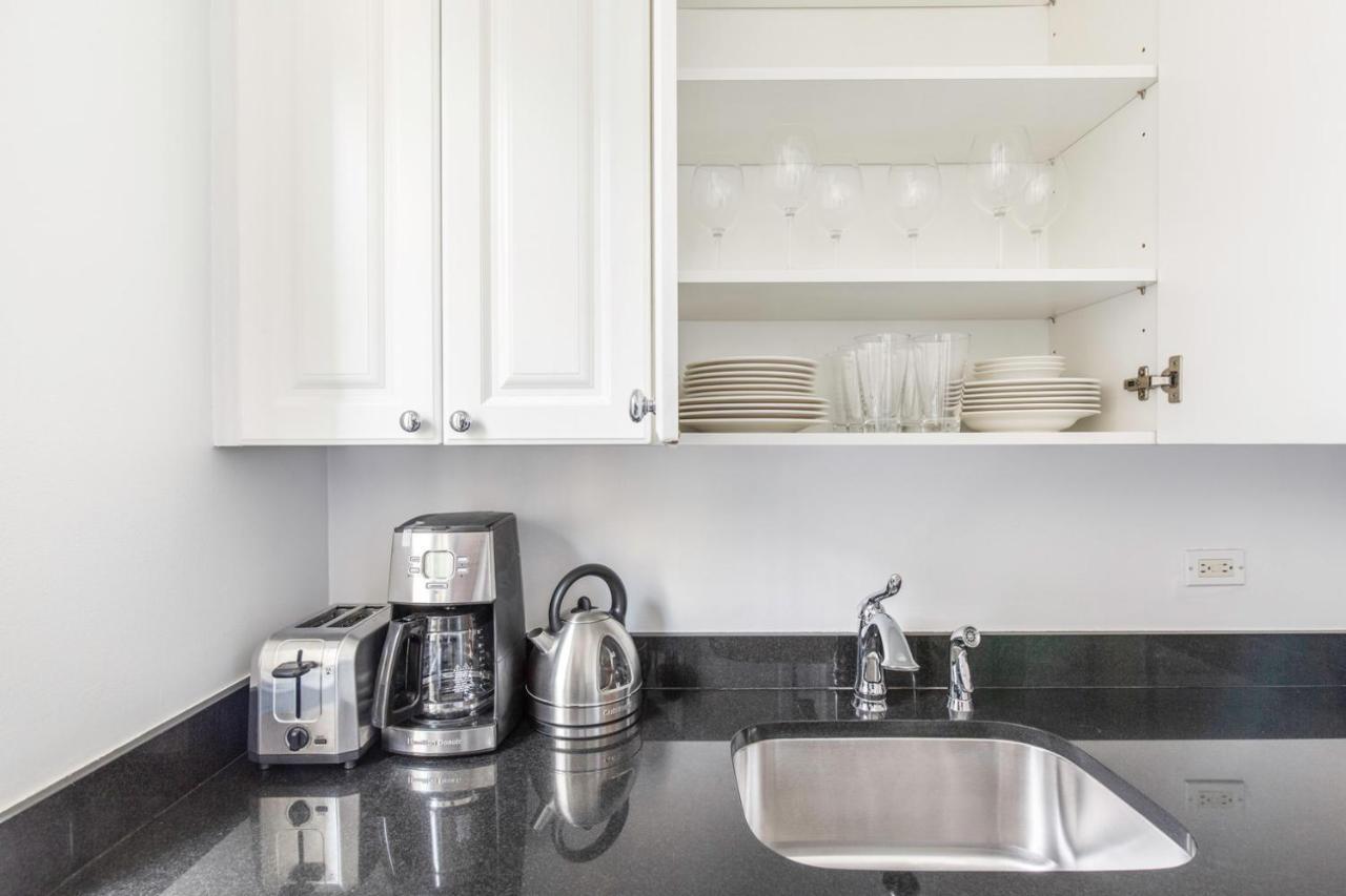 Midtown 2br W Gym Doorman Nr Park Nyc-506 Appartement *