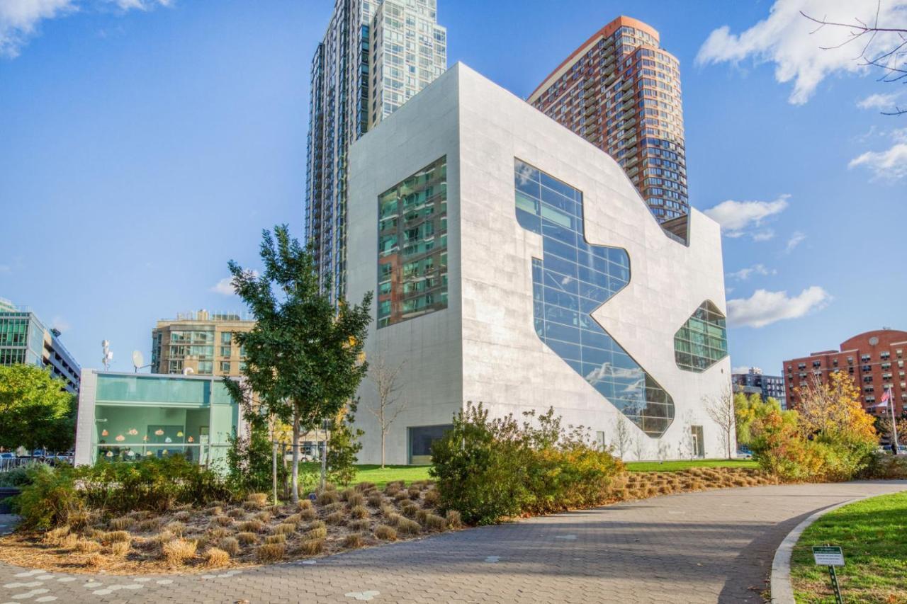 Lic 1br W Doorman Gym Pool Wd Nr East River Nyc-942 *