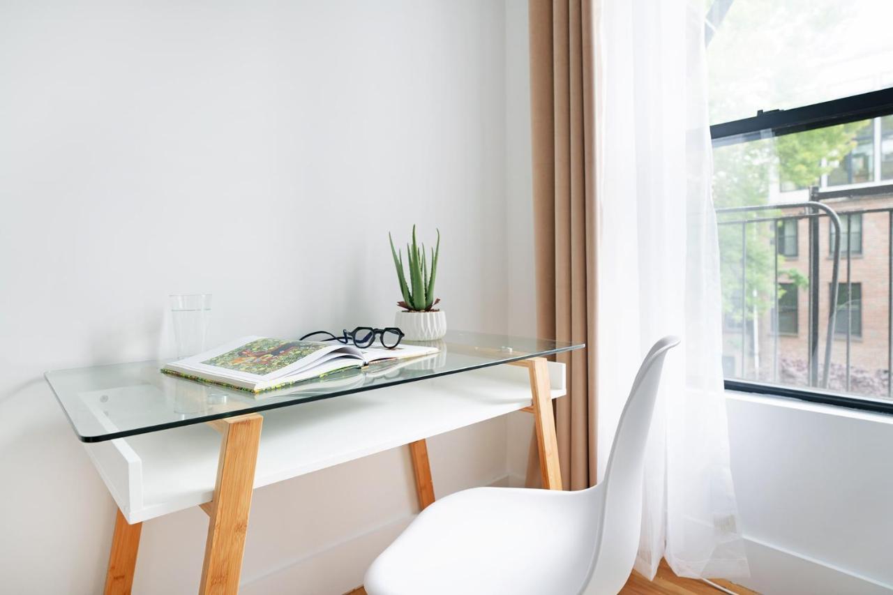 444-3f Newly Renovated 1br In Hell's Kitchen Appartement