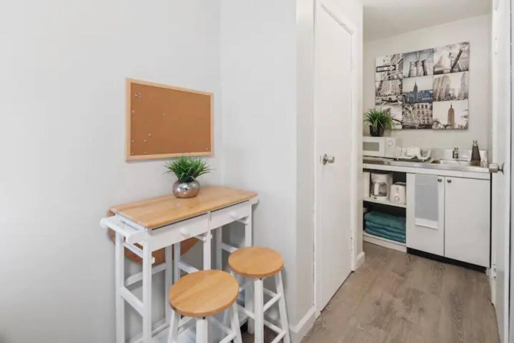 Central 2br - Walking Distance To Times Square Appartement *