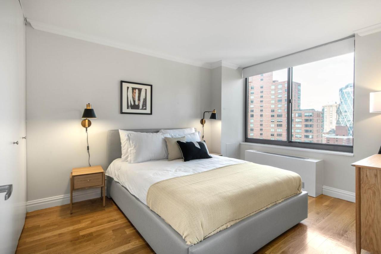 Midtown 2br W Pool Gym Roof Nr Subway Nyc-385 Appartement *