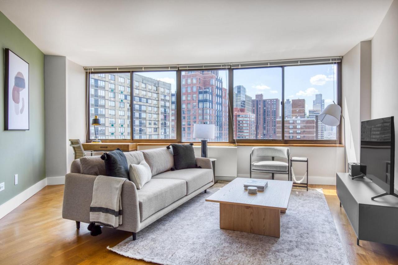 Ues 2br W Dm Elevator Gym Nr Park Nyc-918 * New York