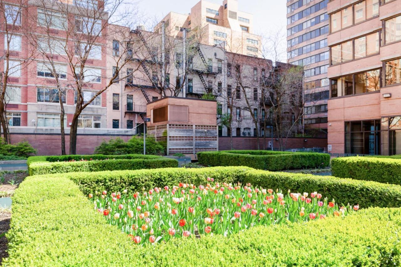 Ues 2br W Dm Elevator Gym Nr Park Nyc-918 Appartement