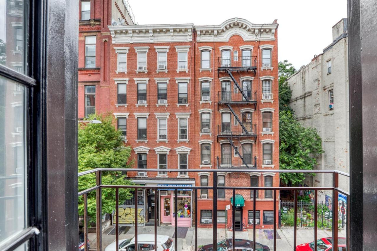 East Village 2br W Balcony Wd Nr Subway Nyc-1191 Appartement
