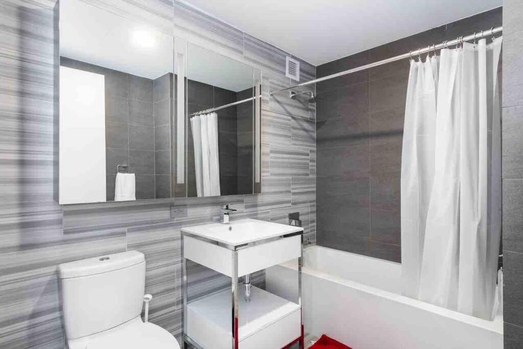 1 Bd Luxury With Stunning Views Appartement *