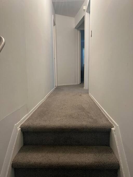 Cozy Lovely 2 Bedroom Apt, 5 Mins From Jfk Appartement