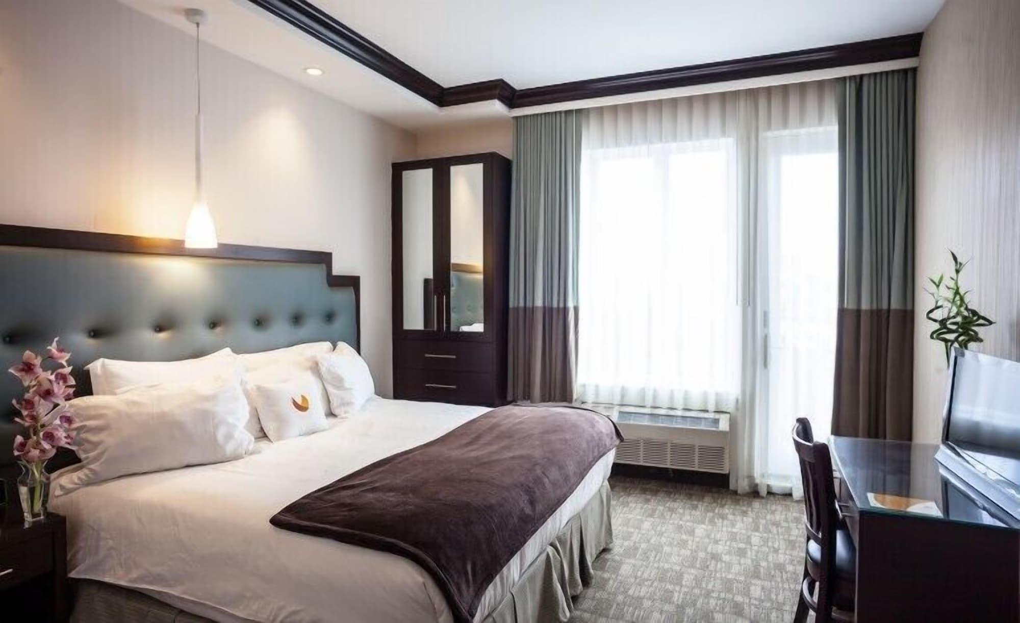 Condor Hotel Brooklyn 4*