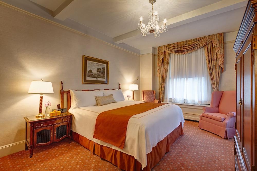 Hotel Elysee By Library Collection New York