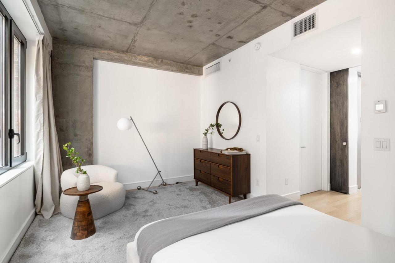 Stylish Penthouse With Ceiling To Floor Windows * New York