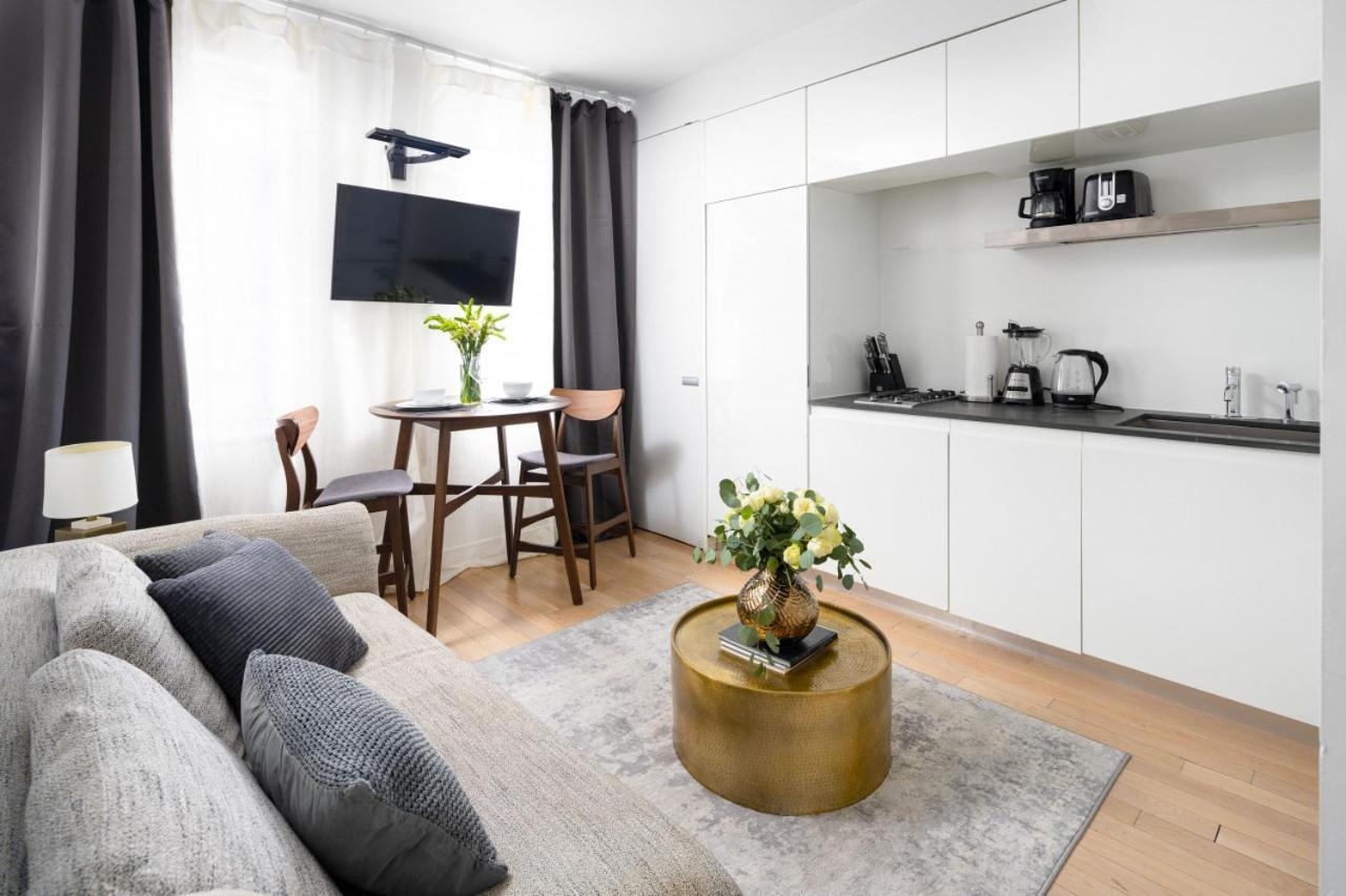 Beautiful 2bd With A Gym Near Times Square Lejlighed *