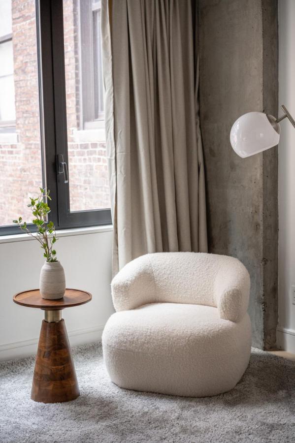 Appartement Stylish Penthouse With Ceiling To Floor Windows New York