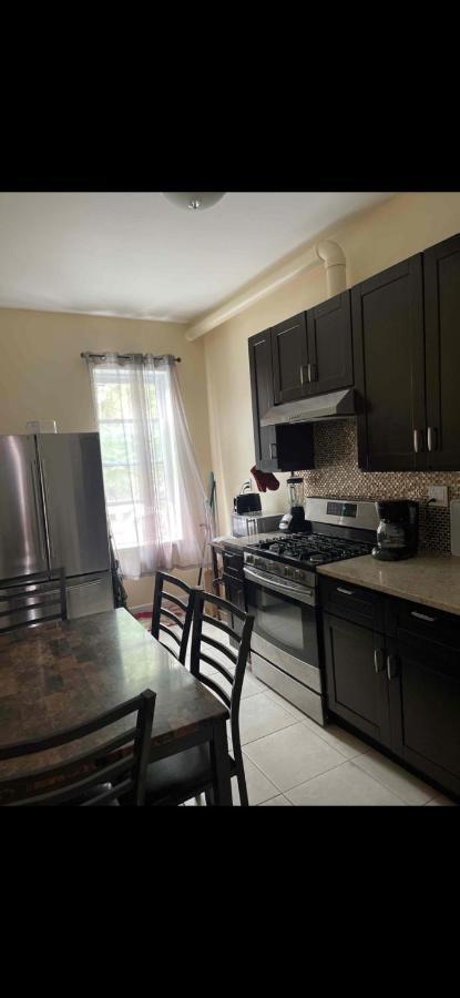 2 Spacious Oasis To Choose From 20 Min From Manhattan In A Quiet Neighborhood New York