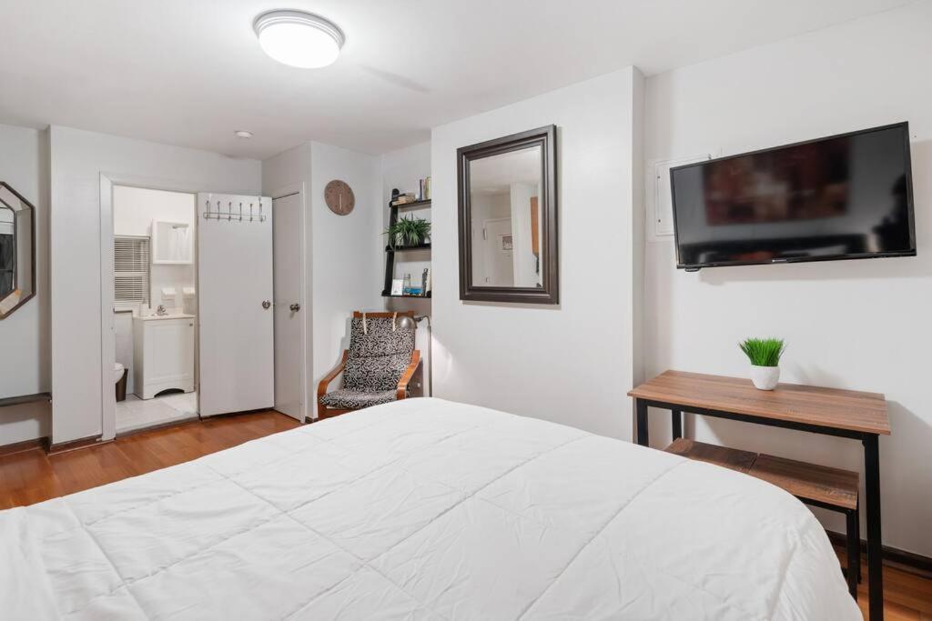 Great Location In Times Square Near Subway Appartamento New York