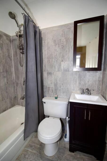 Tuk Ahoy - Emerald 3c With Shared Spaces Appartement New York