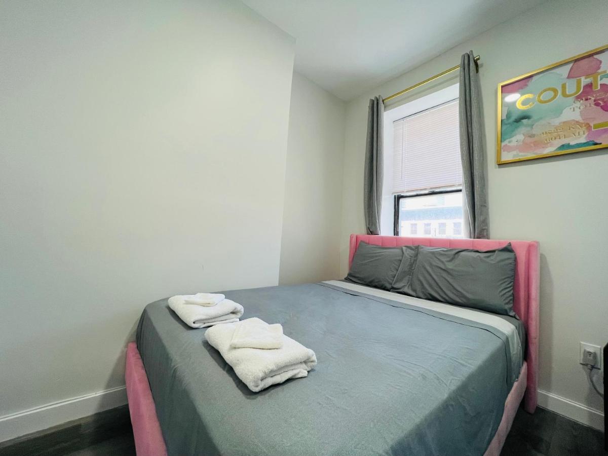 Steps From Times Square Appartement *
