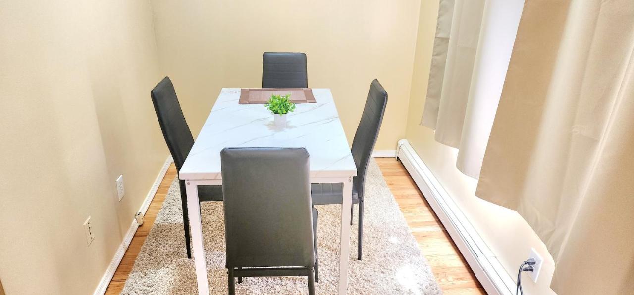 Modern Two Bedroom Jamaica Queens, Nyc Appartement *