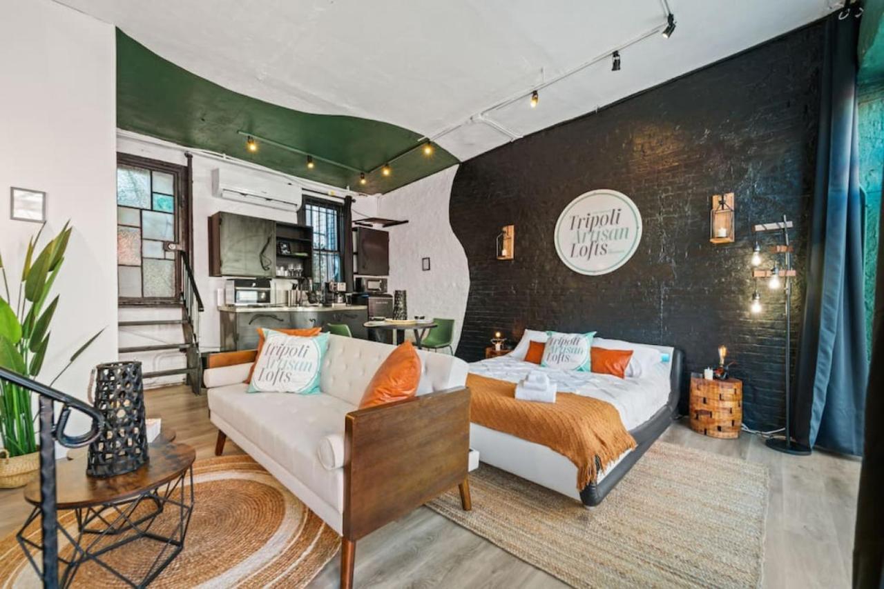 Hot Bushwick Location- Art With Roof Terrace At 