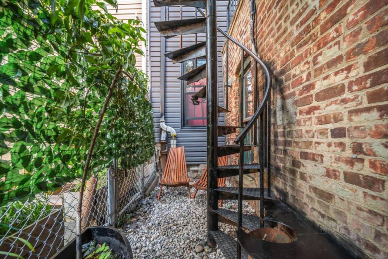 Hot Bushwick Location- Art With Roof Terrace At 