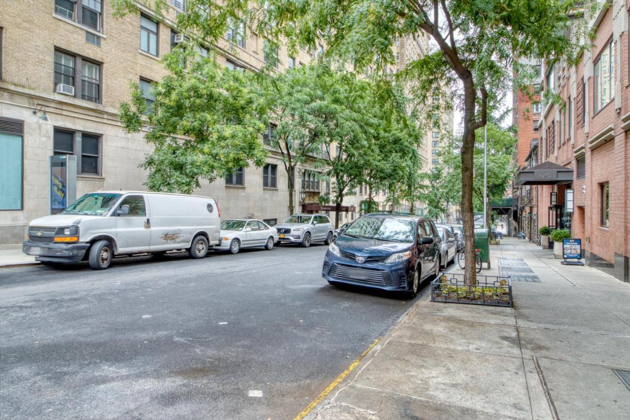 Uws 1br W Elevator Gym Dm Playroom Rooftop Nyc-869