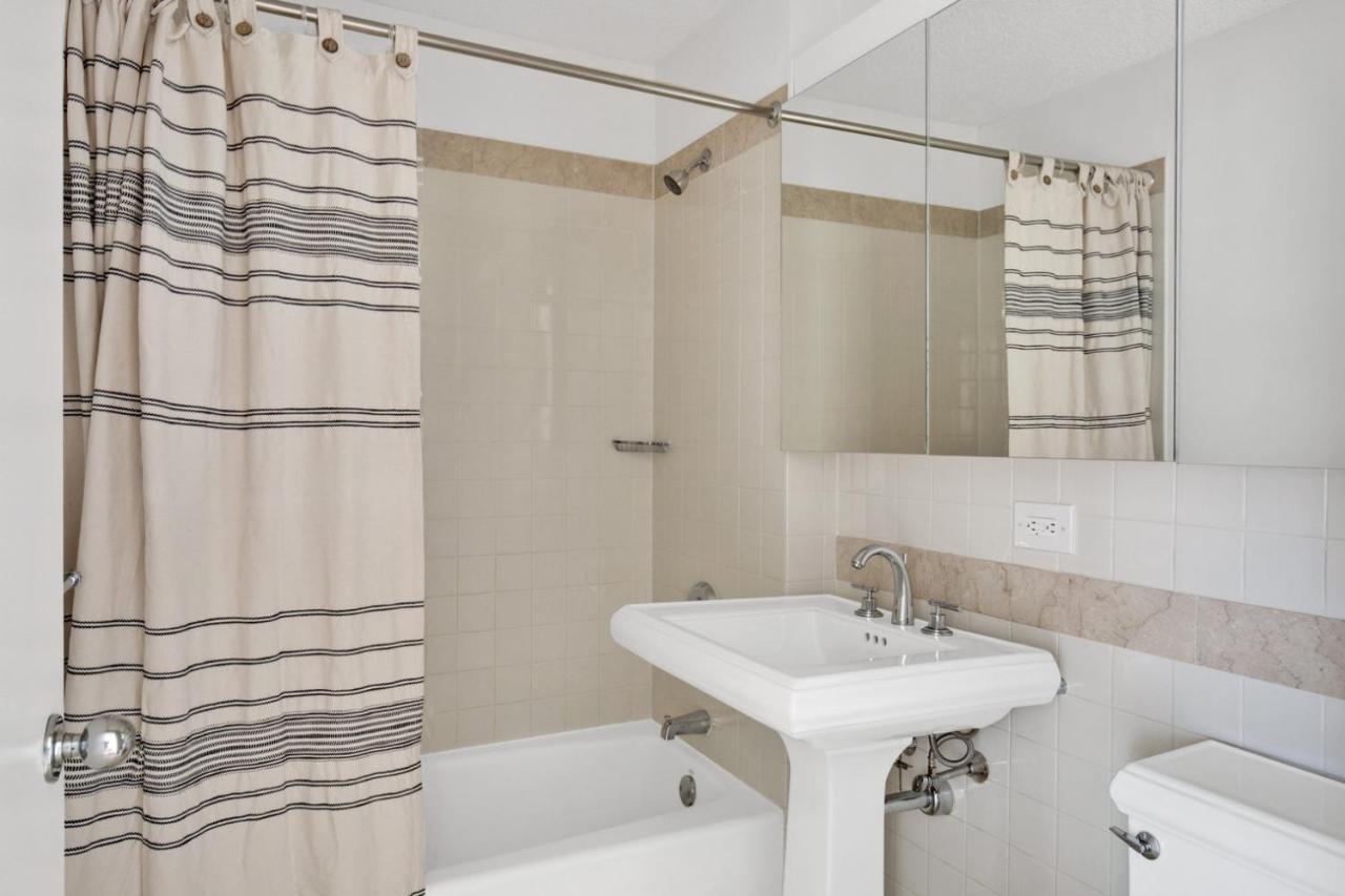 Uws 1br W Elevator Gym Dm Playroom Rooftop Nyc-869 New York