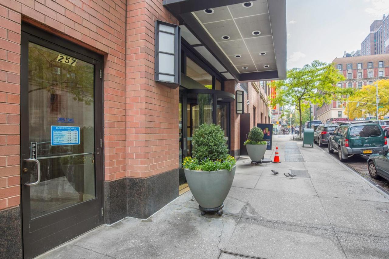 Uws 1br W Elevator Gym Dm Playroom Rooftop Nyc-869 * New York