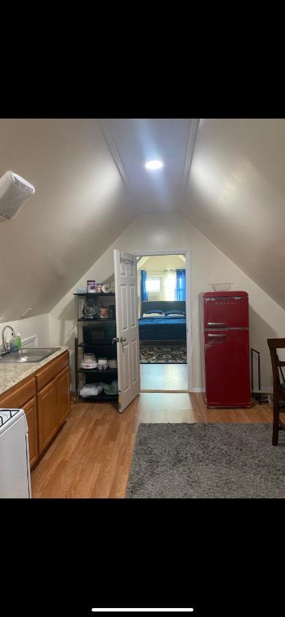 Habitación en casa particular Newly Renovated One Bedroom Shared Cheerful In The Heart Of Queens