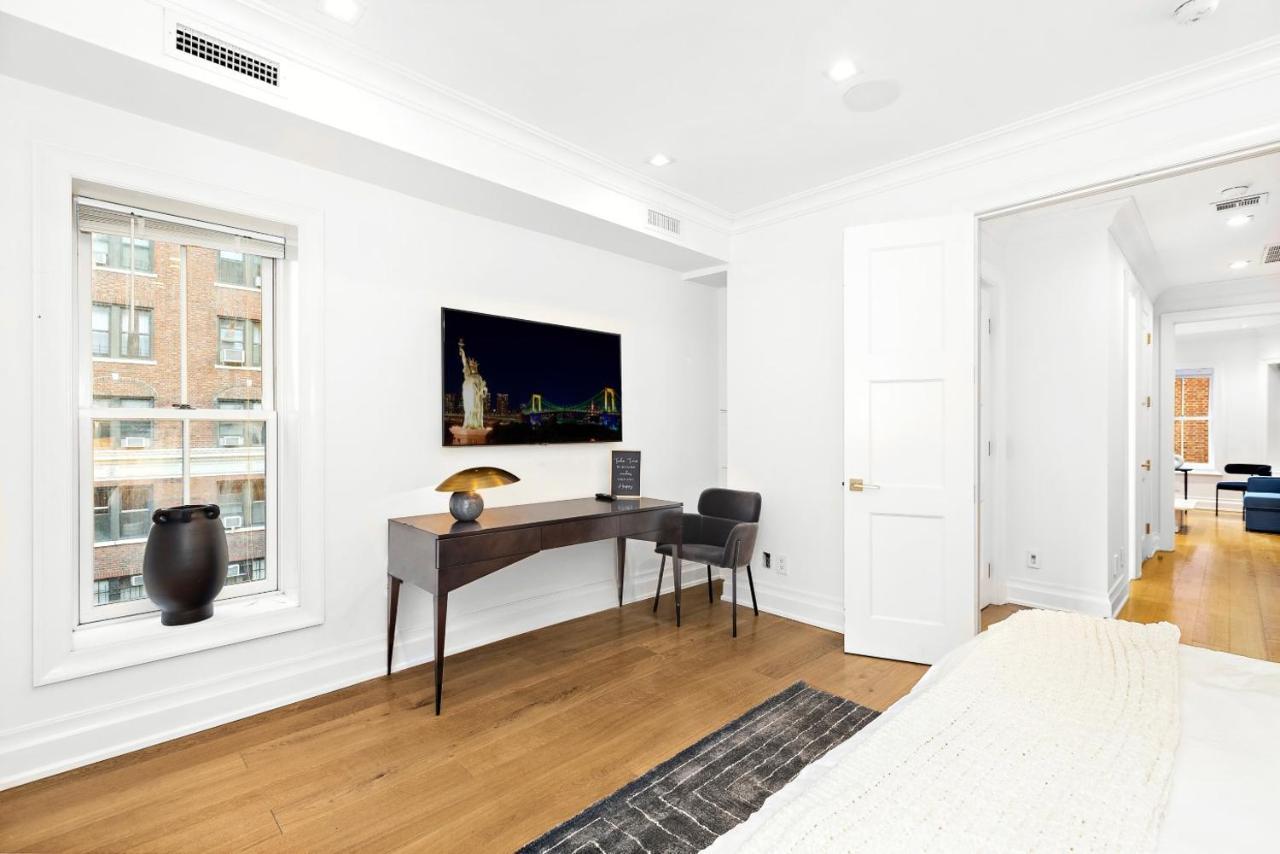 Luxurious 5 Bedroom Townhouse Villa New York