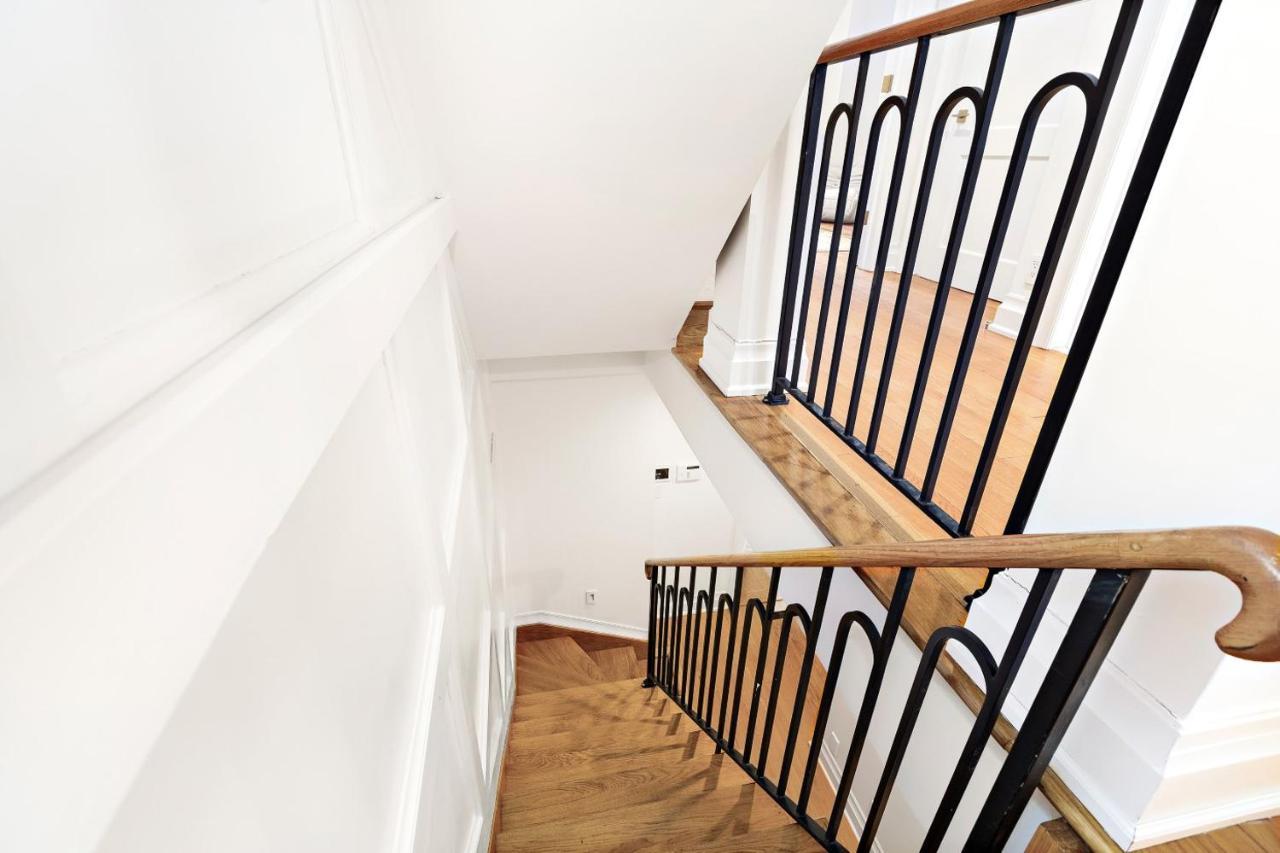 Luxurious 5 Bedroom Townhouse New York