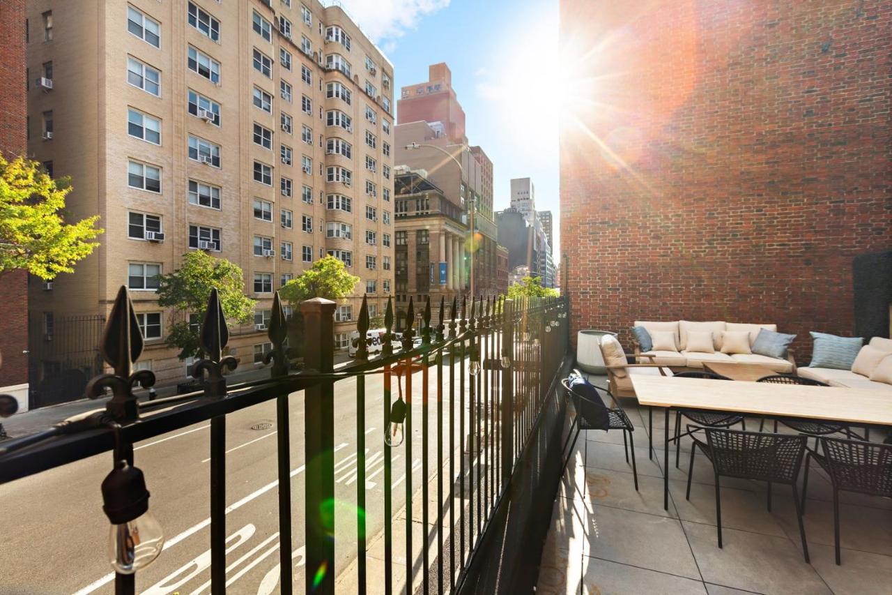 Luxurious 5 Bedroom Townhouse Villa New York