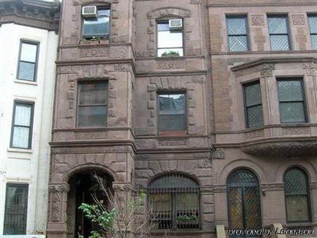 Upper West Side Brownstone Hotel 3*
