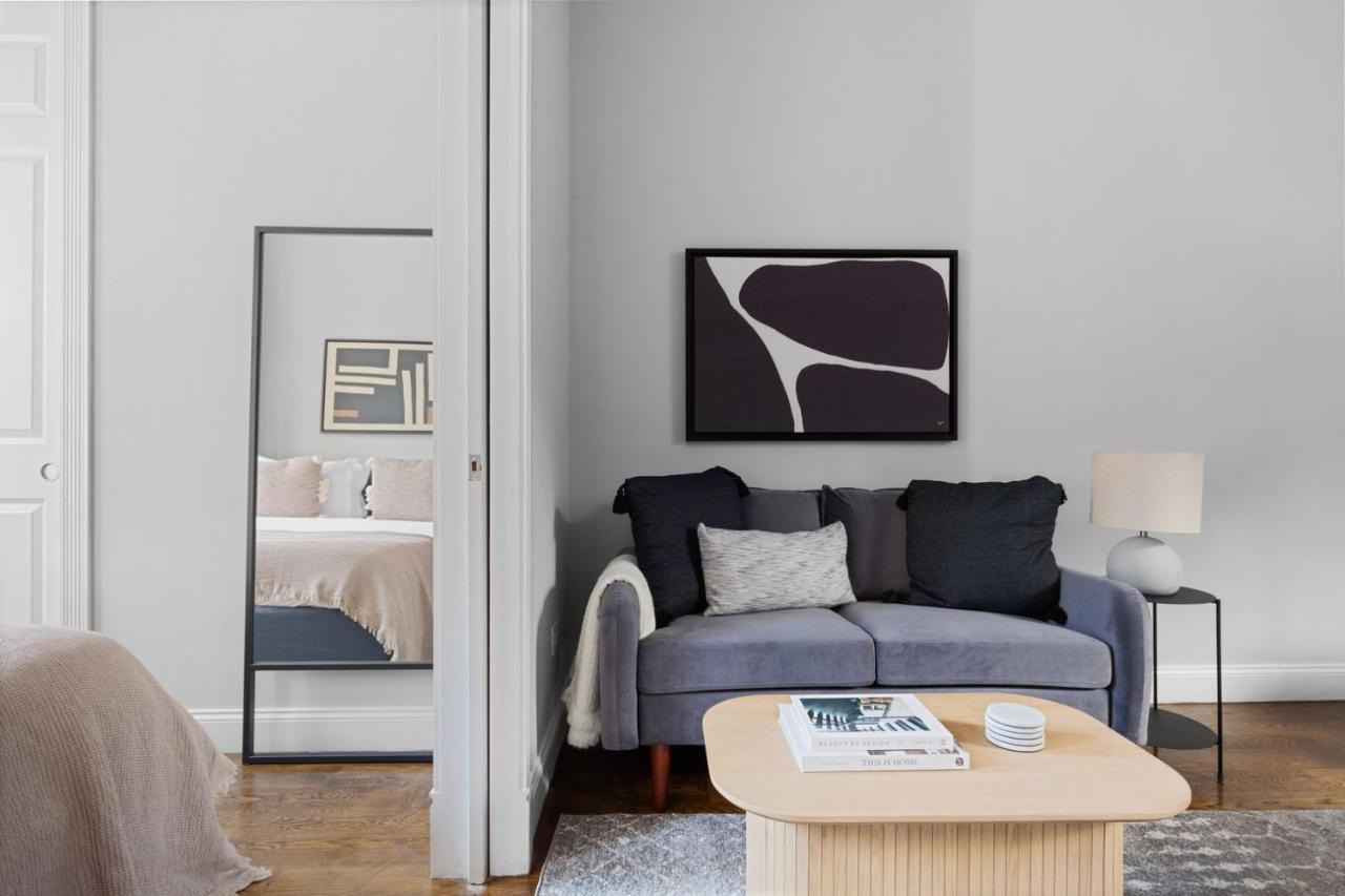 Les 2br W Private Balcony Wd Nr Park Nyc-1277 Appartement