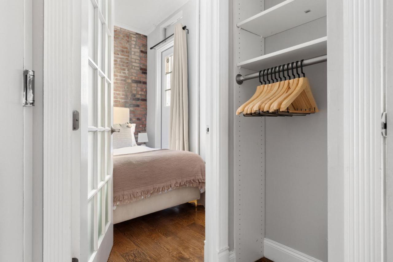 Les 2br W Private Balcony Wd Nr Park Nyc-1277 Appartement