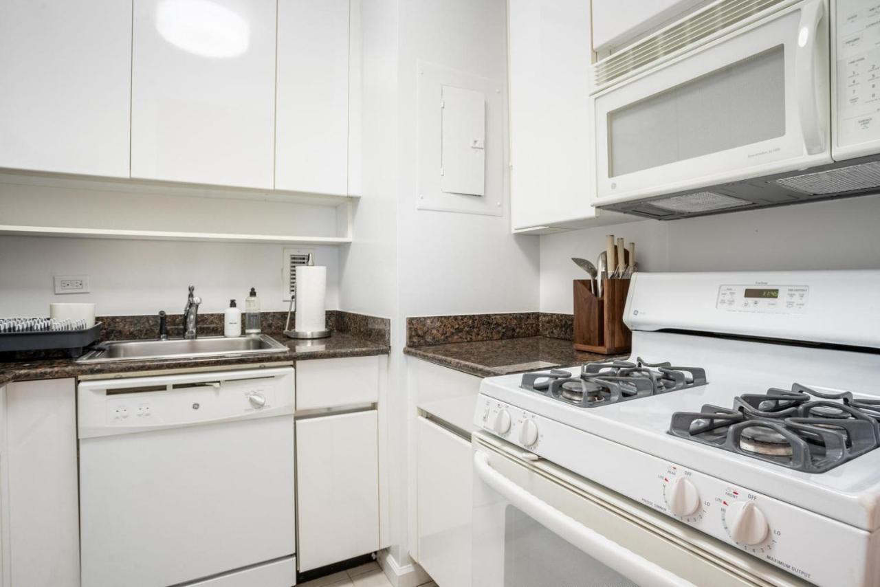 Midtown East 2br W Doorman Gym Nr Bloomingdales Nyc-1353 Appartamento *