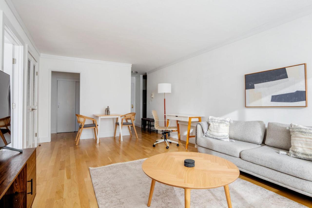 Uws 1br W Gym Doorman Nr Park Nyc-1321 Appartement *