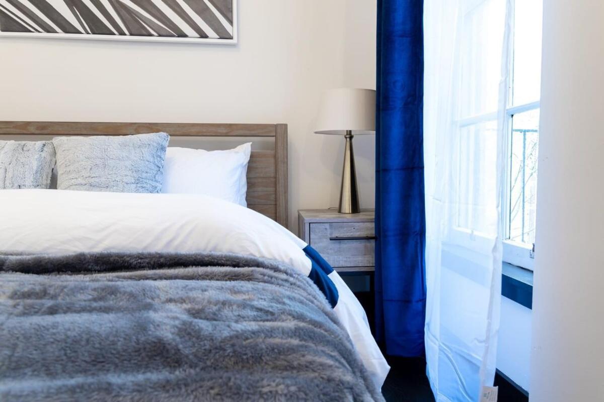 Appartement E10-1 Designer East Village Townhouse 1br *
