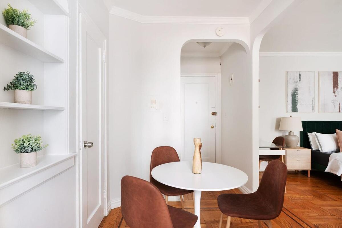 105 -5g Brand New Prime Location Elevator Appartement *