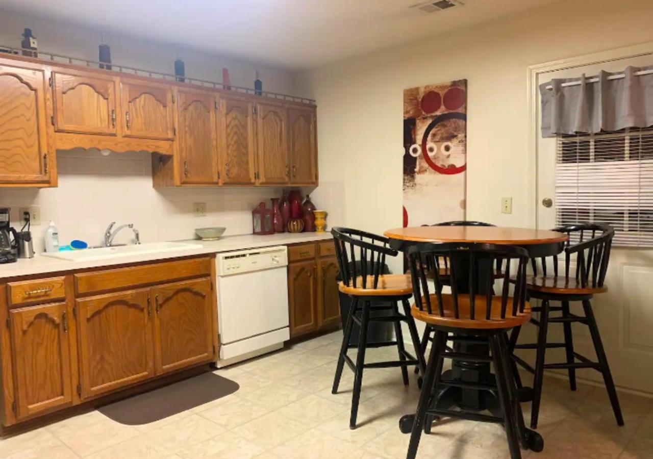 Modern 2 Bed One Bath At West Side New York