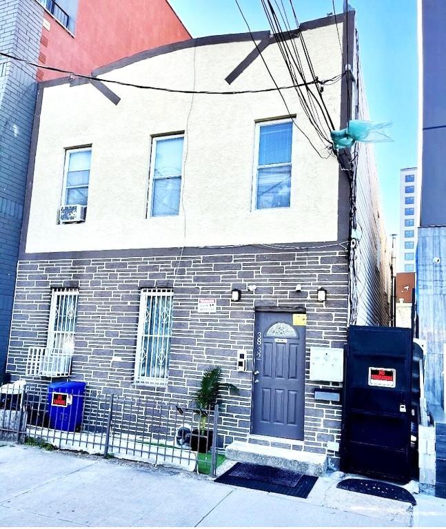 Appartement 3 Bedrooms 1 Bath Apt, 10 Min To Manhattan!
