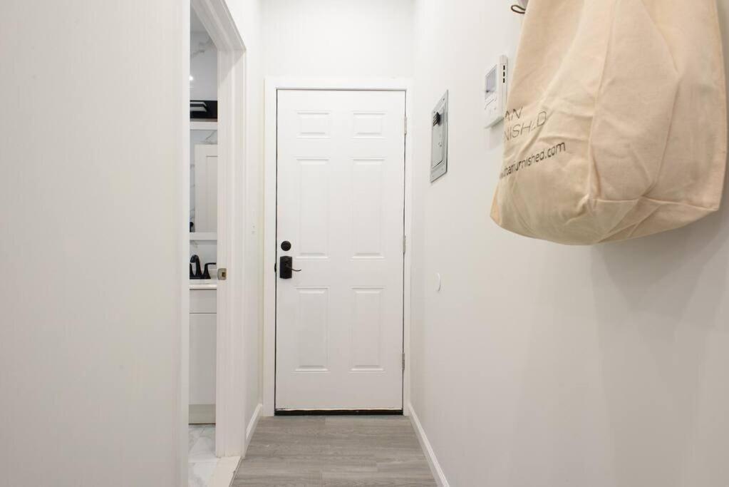 Appartement 240-11 New Prime Upper East W&d *