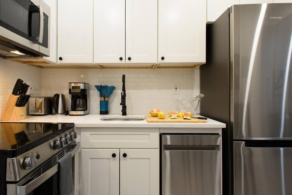 240-12 Brand New Prime Location W&d Appartement *