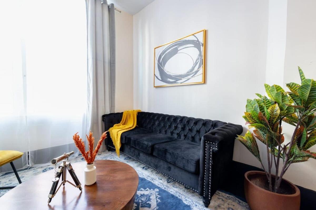 E10-1 Designer East Village Townhouse 1br Appartement New York