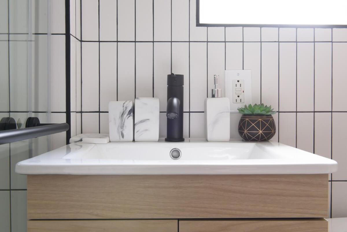 Appartement 39-3 Newly Renovated 3 Bedroom Prime Midtown Sleeps 6 New York