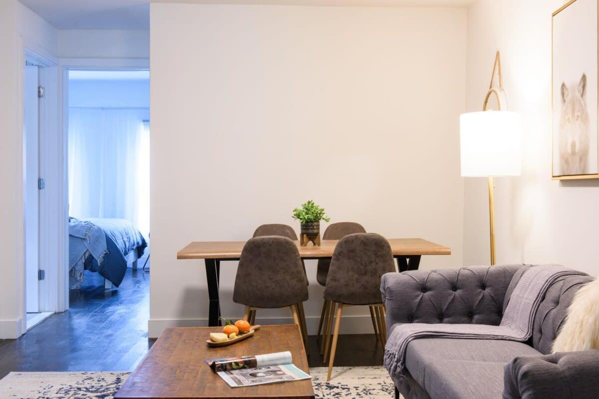 39-3 Newly Renovated 3 Bedroom Prime Midtown Sleeps 6 Appartement New York