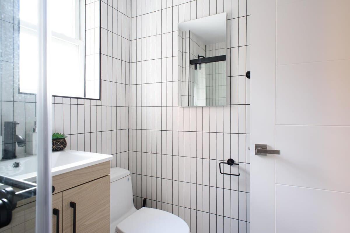 39-3 Newly Renovated 3 Bedroom Prime Midtown Sleeps 6 Appartement New York